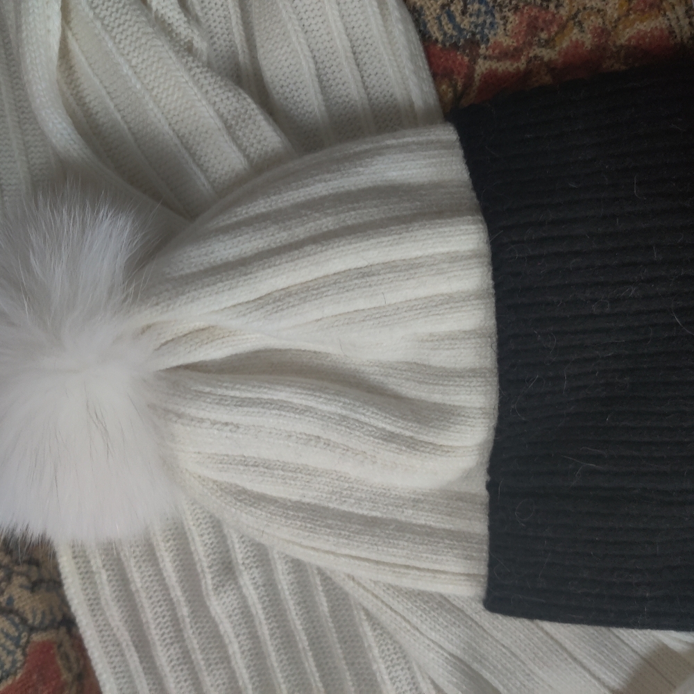 Loro Piana hat + scarf bundle NWT - Picture 3 of 9